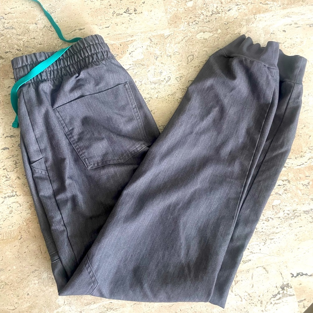 Figs High Waisted Joggers and Catarina top